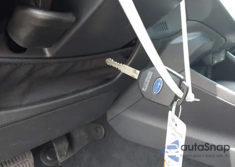 2024 Subaru Impreza Base 5-Door z USA, uszkodzony, nr VIN JF1GUABCXR8324402